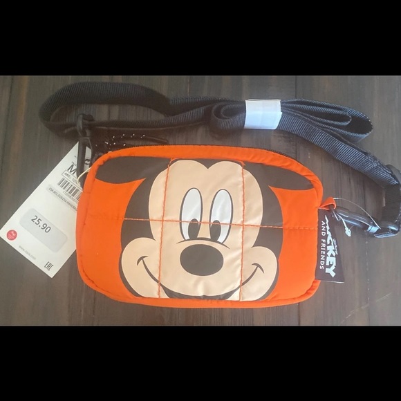NWT ZARA MICKEY Fanny pack